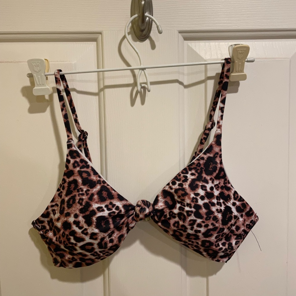 Leopard print knot front bikini